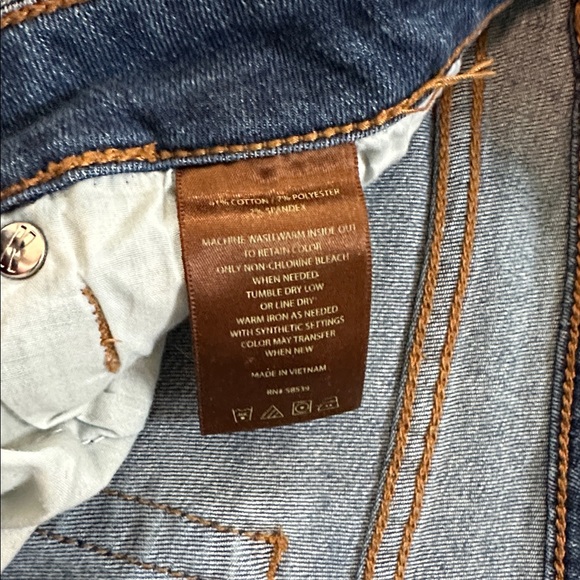 Kut from the Kloth Diana Skinny Jeans in Blue - Picture 3 of 5